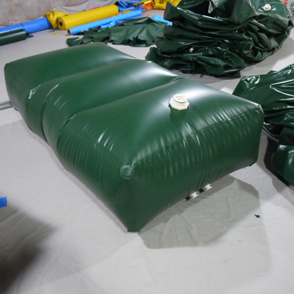 便攜式充氣橡膠折疊攔水壩怎么充氣