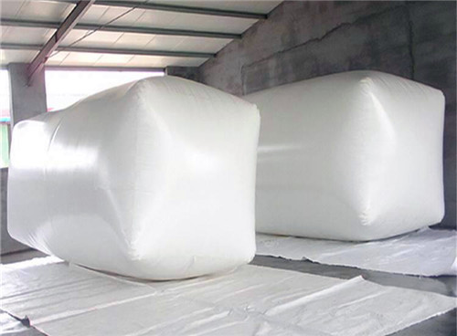 軍用軟體水袋充氣（source軍用水袋）