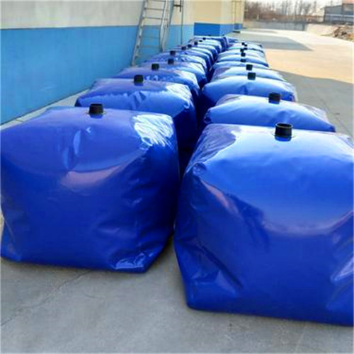 可折疊便攜式軟體水囊價(jià)格和規(guī)格