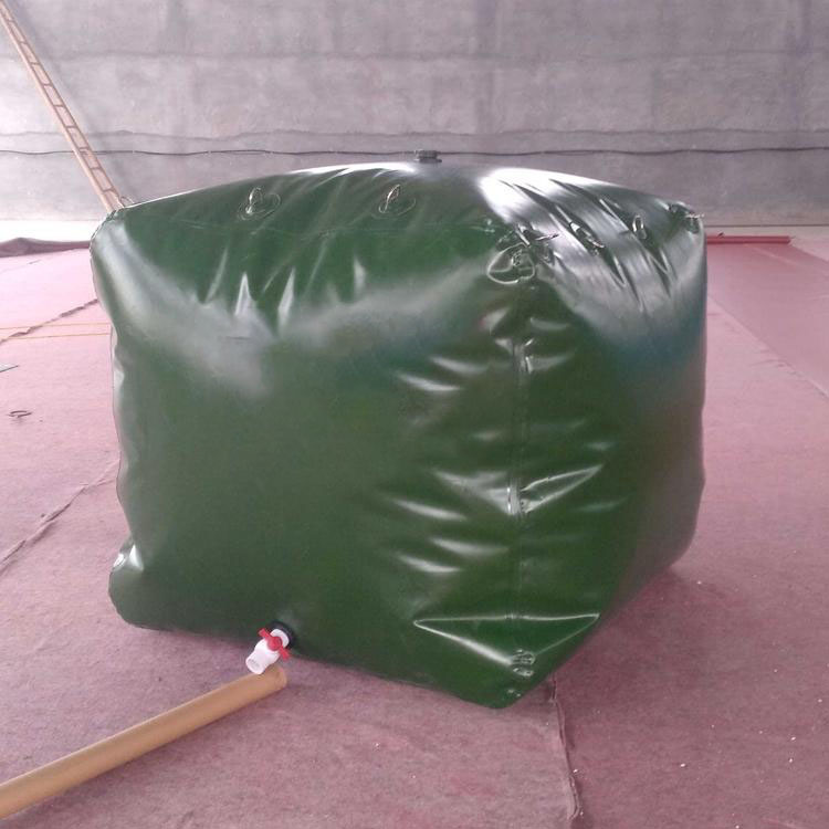 PVC儲水囊廠家定做抗旱水囊（農(nóng)村抗旱送水方案）