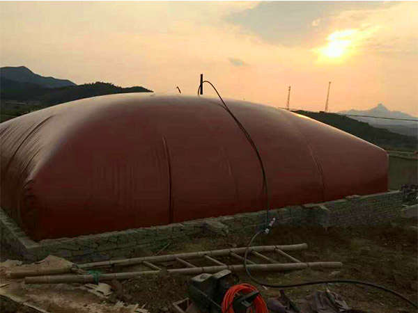 新型沼氣設(shè)備在我國一些農(nóng)村有廣泛的應(yīng)用（沼氣袋的出現(xiàn)對農(nóng)村的意義）