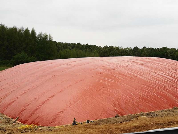 紅泥軟體沼氣池